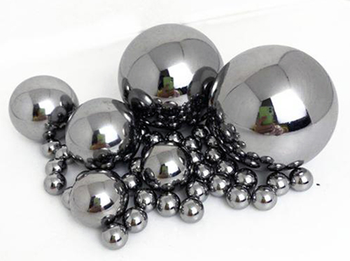 Qu'est-ce qui fait de la bille en acier inoxydable G100 304 le bon choix pour les applications de précision ?